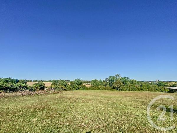 Terrain à vendre  2080 m 2   CUSSET  - 03