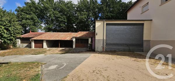Maison à vendre  6 pièces - 134,24 m 2   MONTLUCON  - 03