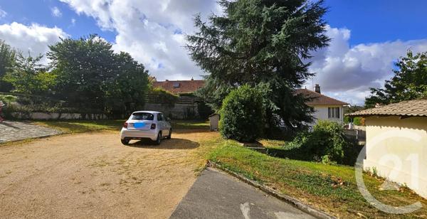 Maison à vendre  6 pièces - 134,24 m 2   MONTLUCON  - 03