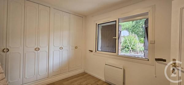 Maison à vendre  6 pièces - 134,24 m 2   MONTLUCON  - 03