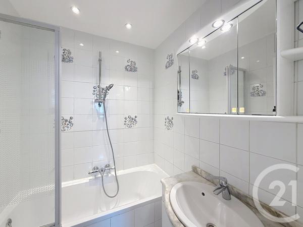 Appartement F3 à vendre  3 pièces - 68,40 m2 NANTERRE - 92