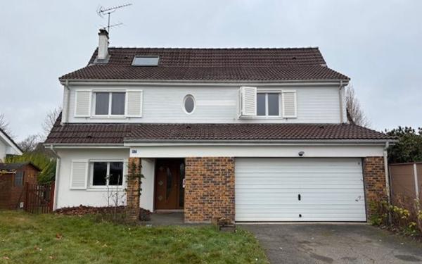 Maison à vendre    5 pièces • 157 m2 Le Perray-en-Yvelines
