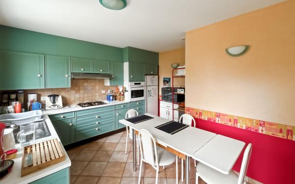 Maison à vendre    5 pièces • 157 m2 Le Perray-en-Yvelines