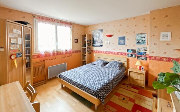 Maison à vendre    5 pièces • 157 m2 Le Perray-en-Yvelines