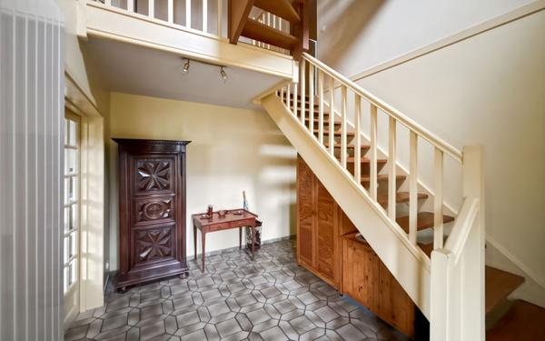 Maison à vendre    5 pièces • 157 m2 Le Perray-en-Yvelines