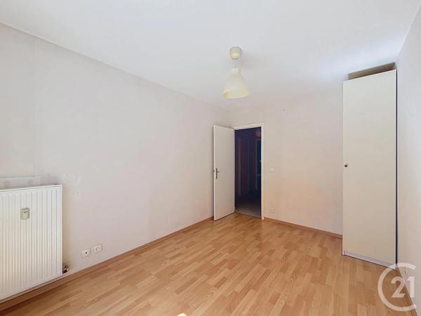 Appartement F4 à vendre  4 pièces - 77,45 m 2   LYON  - 69007