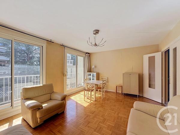 Appartement F4 à vendre  4 pièces - 77,45 m 2   LYON  - 69007