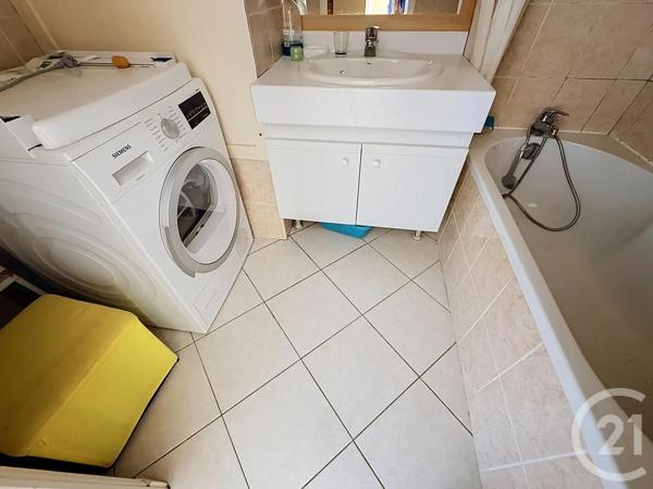 Appartement F4 à vendre  4 pièces - 77,45 m 2   LYON  - 69007