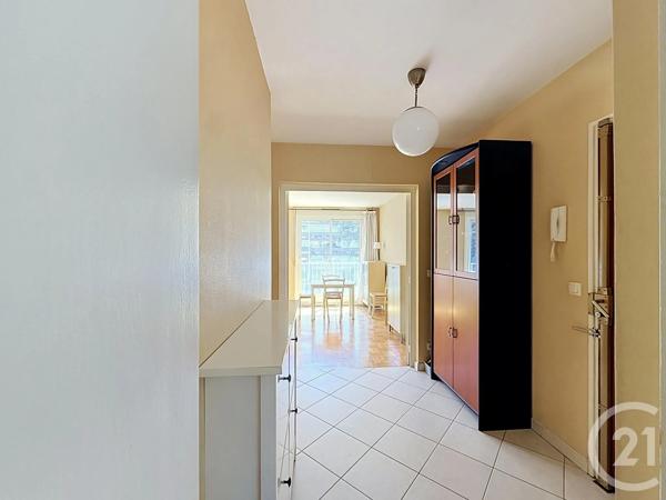 Appartement F4 à vendre  4 pièces - 77,45 m 2   LYON  - 69007