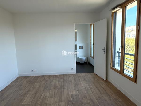 Location Appartement 4 pièces 86.12 m² - La Garenne-colombes 92250