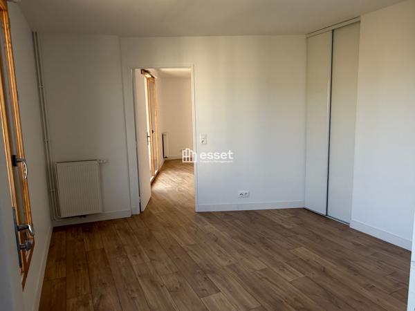 Location Appartement 4 pièces 86.12 m² - La Garenne-colombes 92250