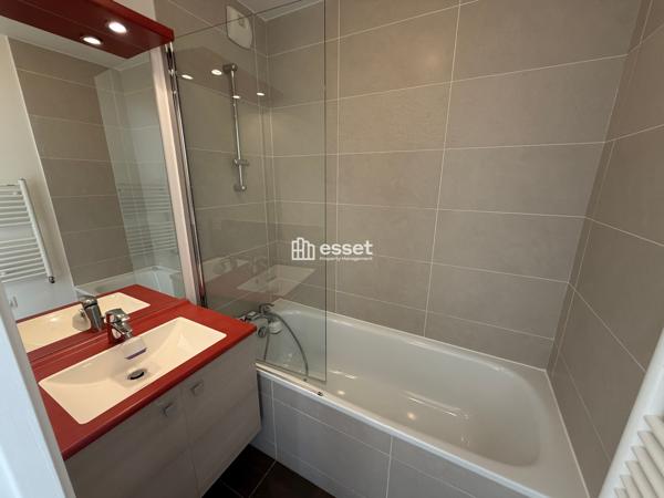 Location Appartement 4 pièces 86.12 m² - La Garenne-colombes 92250