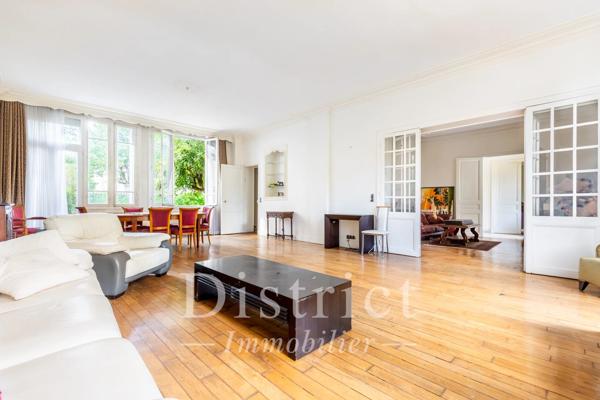 # Maison – 617m² – Saint-Maurice