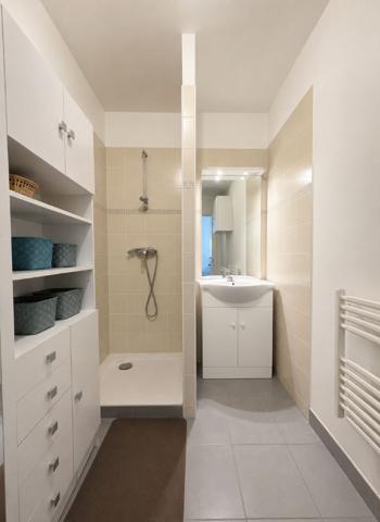 A VENDRE 84120 PERTUIS APPARTEMENT TYPE 2 PIECES AVEC BALCON, GARAGE ET 1 PLACE DE STATIONNEMENT