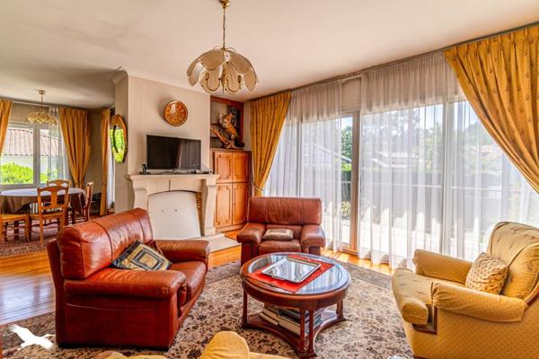 Maison à vendre 575 850 € Mérignac 7 p 184 m² DPE D