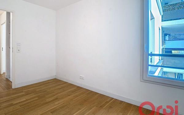 Appartement à vendre    4 pièces • 77,58 m2 Châtenay-Malabry