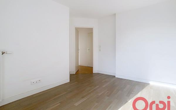 Appartement à vendre    4 pièces • 77,58 m2 Châtenay-Malabry