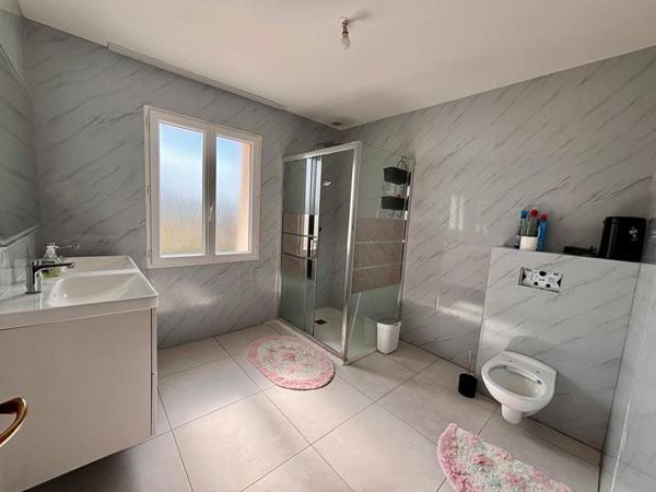 COUP DE COEUR À CHALLUY  Maison familiale de 130 m² avec terrain de 1 045 m²