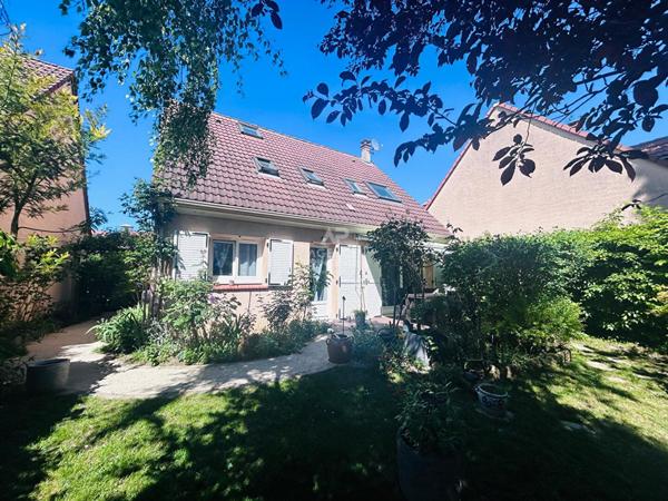 Maison indépendante 5 pièces, Triel-sur-Seine, Quartier calme en impasse €393 000 ** - Référence 1096
