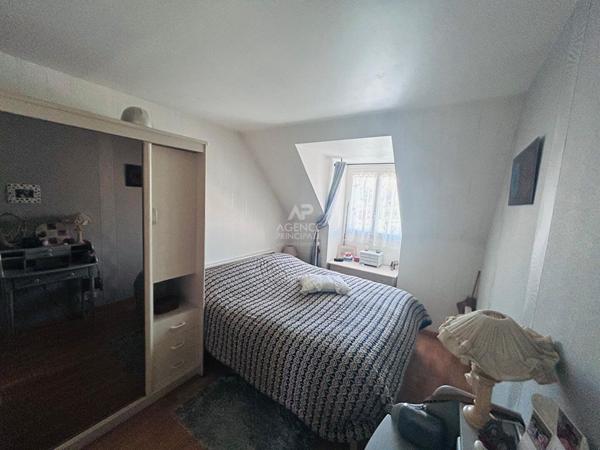 Maison indépendante 5 pièces, Triel-sur-Seine, Quartier calme en impasse €393 000 ** - Référence 1096