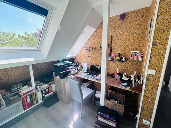 Maison indépendante 5 pièces, Triel-sur-Seine, Quartier calme en impasse €393 000 ** - Référence 1096