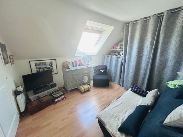 Maison indépendante 5 pièces, Triel-sur-Seine, Quartier calme en impasse €393 000 ** - Référence 1096