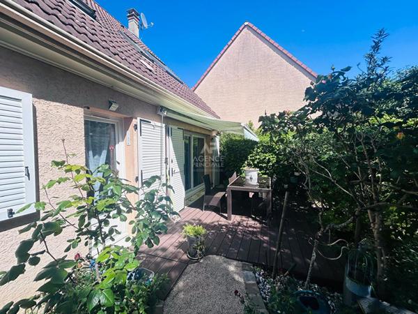 Maison indépendante 5 pièces, Triel-sur-Seine, Quartier calme en impasse €393 000 ** - Référence 1096
