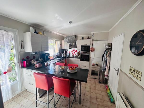 Maison indépendante 5 pièces, Triel-sur-Seine, Quartier calme en impasse €393 000 ** - Référence 1096
