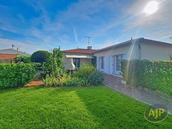 Maison à vendre Lucon - 6 pièces, 127m² avec 3 chambre(s) à 267 878€ - AJP Immobilier Luçon