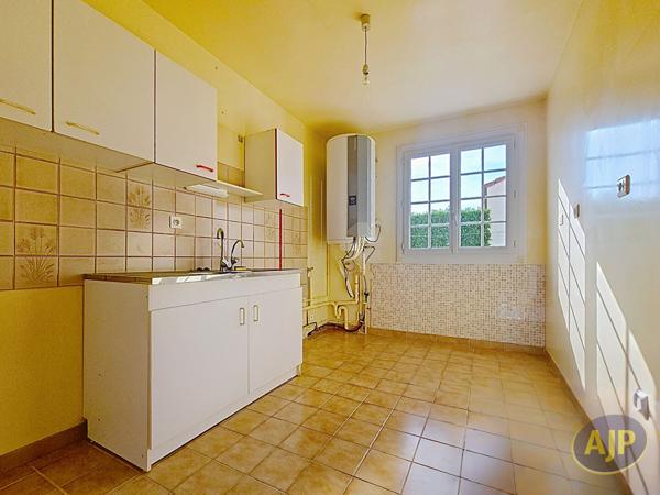 Maison à vendre Lucon - 6 pièces, 127m² avec 3 chambre(s) à 267 878€ - AJP Immobilier Luçon