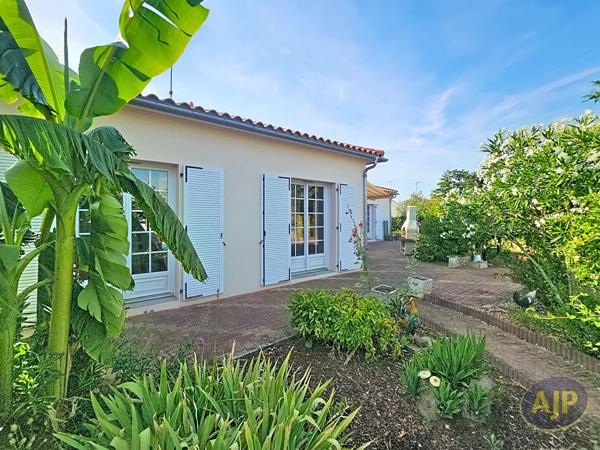 Maison à vendre Lucon - 6 pièces, 127m² avec 3 chambre(s) à 267 878€ - AJP Immobilier Luçon