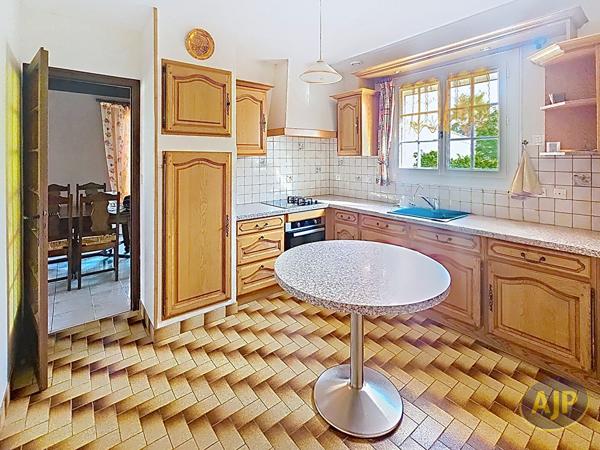 Maison à vendre Lucon - 6 pièces, 127m² avec 3 chambre(s) à 267 878€ - AJP Immobilier Luçon