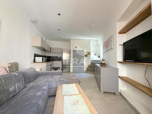 A LOUER PERTUIS 84120 MAISON DE VILLE MEUBLEE TYPE 3 PIECES D'ENVIRON 65M² AVEC TOIT TERRASSE ET GARAGE