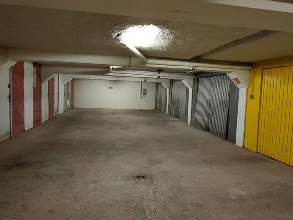 Garage / box Balaruc Les Bains - 21 m2