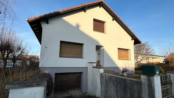 Ensemble immobilier de 2 appartements / Maison individuelle
