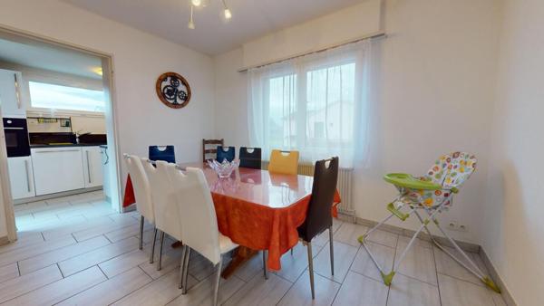Ensemble immobilier de 2 appartements / Maison individuelle
