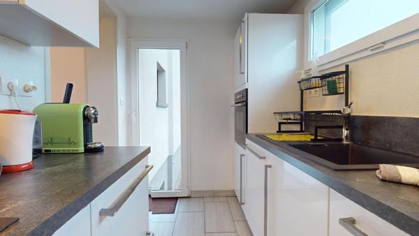 Ensemble immobilier de 2 appartements / Maison individuelle