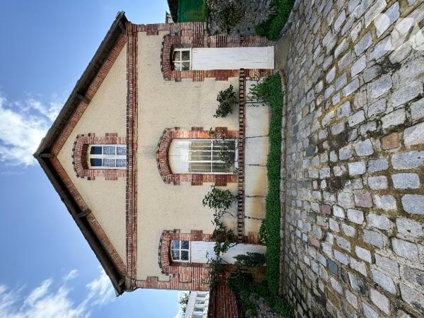 Maison de ville de 138 m² située à ALENCON proche de la gare
