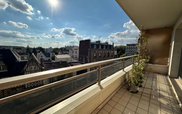 Appartement à vendre    3 pièces • 72,85 m2 La Varenne - Saint-Maur-des-Fossés