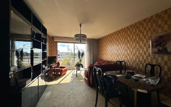 Appartement à vendre    3 pièces • 72,85 m2 La Varenne - Saint-Maur-des-Fossés