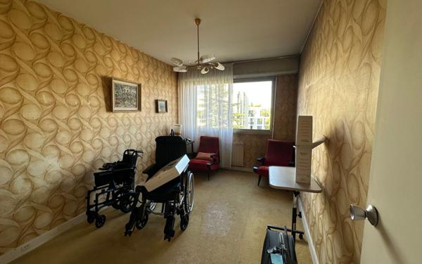 Appartement à vendre    3 pièces • 72,85 m2 La Varenne - Saint-Maur-des-Fossés