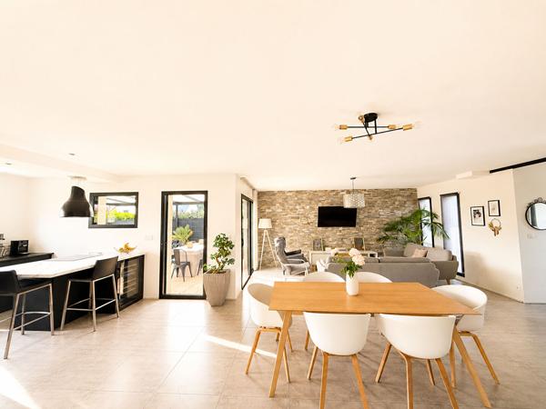 Maison contemporaine à vendre à Châteaugiron 131 m² 3 chambres Quartier calme