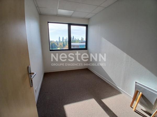 A LOUER BUREAUX DE 220 M2 SUR LAROISEAU Vannes