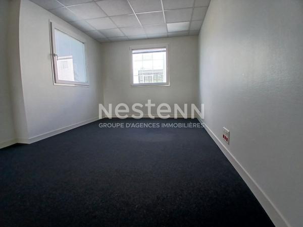A LOUER BUREAUX DE 220 M2 SUR LAROISEAU Vannes