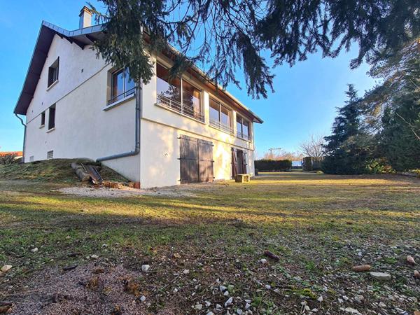 Propriété à Is-en-Bassigny