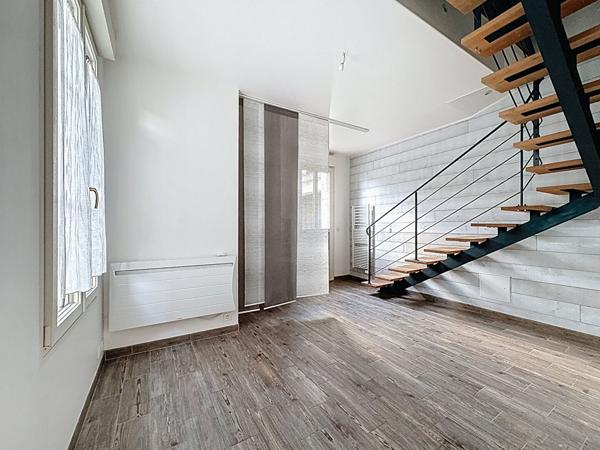 A vendre - Maison avec studio - 6 pièces - 148m² - DV6028