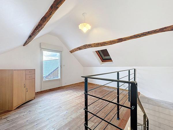 A vendre - Maison avec studio - 6 pièces - 148m² - DV6028