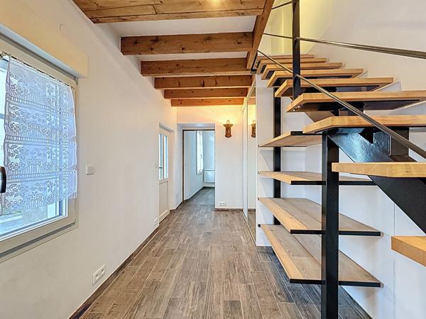 A vendre - Maison avec studio - 6 pièces - 148m² - DV6028