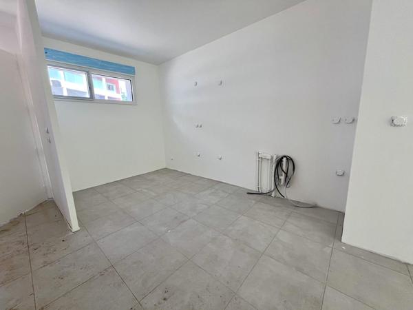 Maison avec Terrasse et Jardin - Parkings - Proche Tram