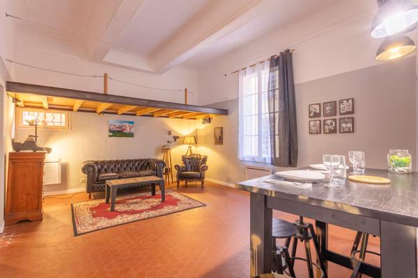 AIX EN PROVENCE -  A LOUER - T2/3 QUARTIER MAIRIE - LOUE MEUBLE